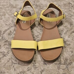 Steve Madden Women's Yellow Sandals